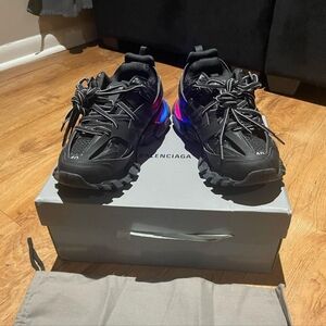 Balenciaga track led